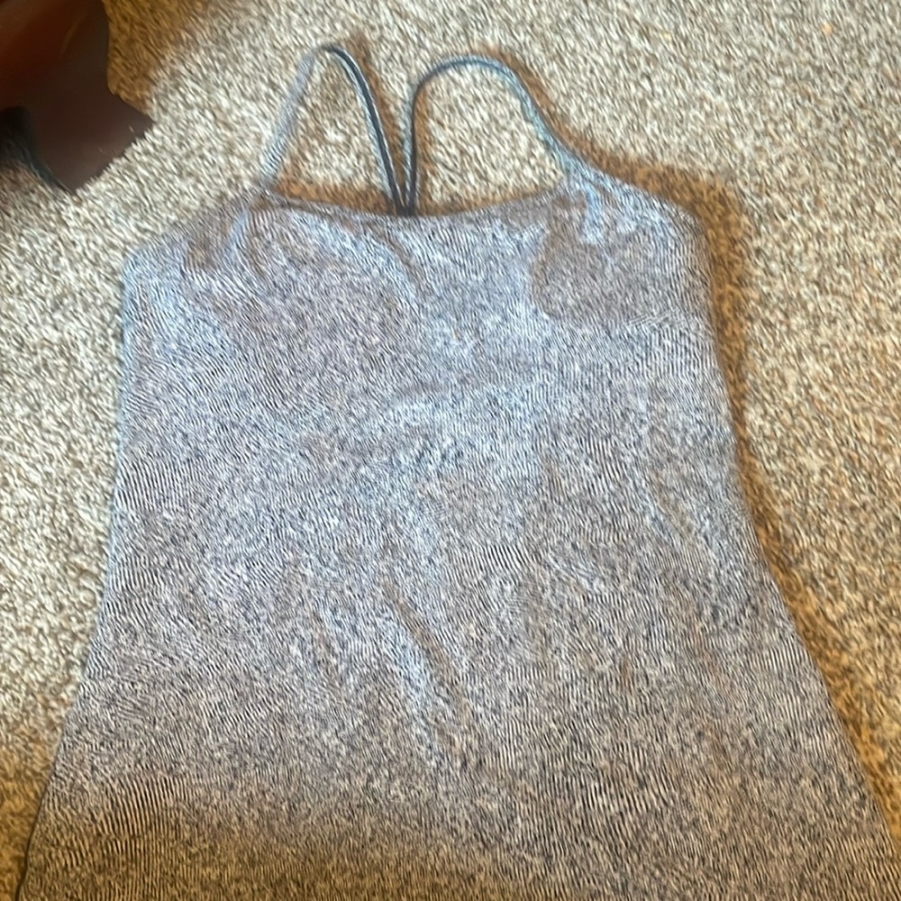 Lululemon tank